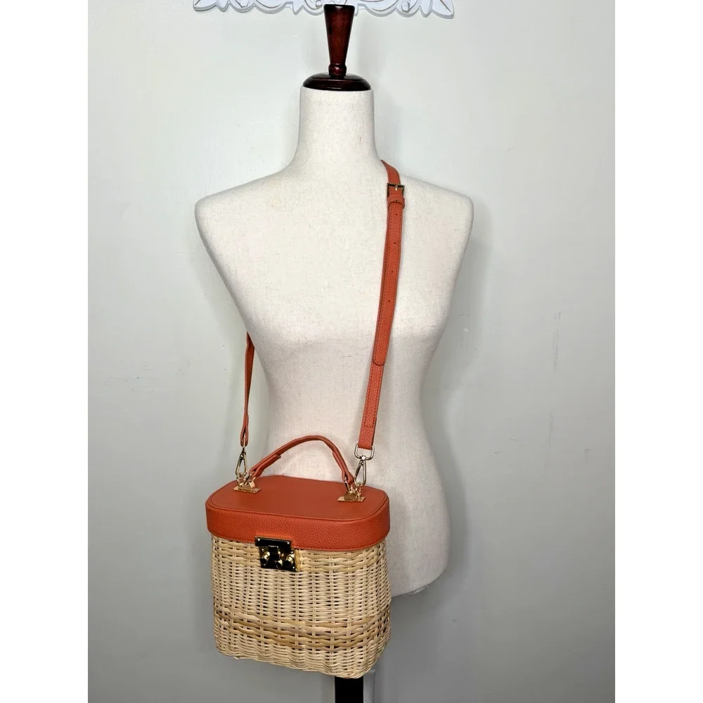 Tommy Bahama Wicker North South Shoulder Bag Orange Tan Rattan Crossbody *READ